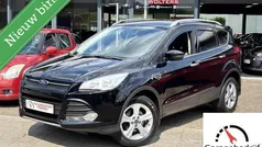 Zwart Gebruikt 2013 Ford Kuga Titanium SUV | € 11.750 (Eerlijke prijs)