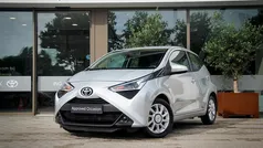 Gebruikt 2021 Toyota Aygo X-play Hatchback | € 15.895 (Eerlijke prijs)
