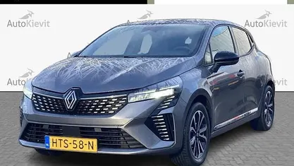 Grijs Occasion 2025 Renault Clio V Techno Hatchback | € 23.950 (Eerlijke prijs)