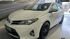 Wit Gebruikt 2014 Toyota Auris Hybrid Stationwagen | € 11.950 (Eerlijke prijs)