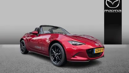 Rood Nieuw 2025 Mazda MX5 Exclusive-Line Cabriolet | € 37.895 (Eerlijke prijs)