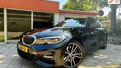 Zwart Gebruikt 2020 BMW 330 Comfort Edition Stationwagen | € 29.950 (Eerlijke prijs)