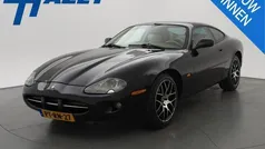 Zwart, metallic lak Gebruikt 1996 Jaguar XK8 Coupé | € 7.950 (Eerlijke prijs)