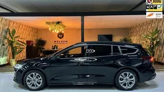 Zwart Gebruikt 2023 Ford Focus ST-Line Stationwagen | € 22.985 (Eerlijke prijs)