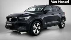 Zwart Gebruikt 2022 Volvo XC40 Core SUV | € 28.445 (Super prijs)