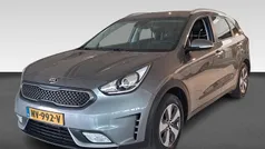 Grijs Gebruikt 2017 Kia Niro First Edition SUV | € 17.915 (Eerlijke prijs)