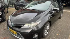Gebruikt 2014 Toyota Auris Touring Sports Executive Stationwagen | € 9.795 (Eerlijke prijs)