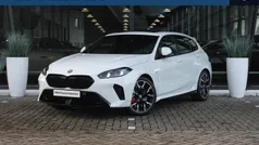 Wit Gebruikt 2025 BMW 120 Executive Hatchback | € 49.950 (Eerlijke prijs)