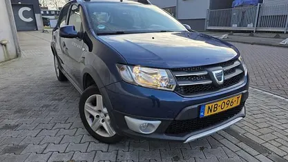 Occasion Dacia Sandero Lauréate 90 PK (66 kW) 2016 Blauw Hatchback