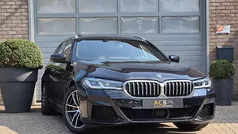 Blauw Gebruikt 2022 BMW 530e Stationwagen | € 39.950 (Eerlijke prijs)