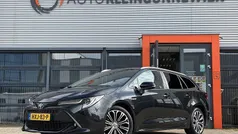 Zwart Gebruikt 2022 Toyota Corolla Executive Stationwagen | € 25.850 (Goede deal)