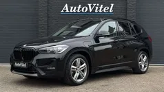 Zwart Gebruikt 2021 BMW X1 Sport Line SUV | € 28.445 (Eerlijke prijs)