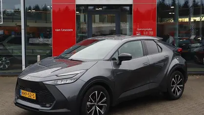 Occasion 2025 Toyota C-HR SUV | € 34.700 (Goede deal)