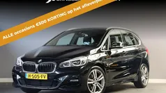 Zwart Gebruikt 2020 BMW 218 Executive Stationwagen | € 24.395 (Eerlijke prijs)