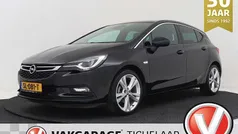 Zwart Gebruikt 2018 Opel Astra Innovation Hatchback | € 13.899 (Eerlijke prijs)
