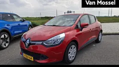 Hatchback Gebruikt 2014 Renault Clio IV Expression Hatchback | € 7.450 (Eerlijke prijs)
