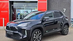 Zwart Gebruikt 2024 Toyota Yaris Cross SUV | € 28.900 (Eerlijke prijs)