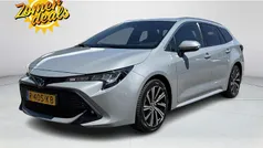 Grijs Gebruikt 2022 Toyota Corolla Stationwagen | € 24.950 (Eerlijke prijs)