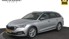 Grijs Gebruikt 2021 Skoda Octavia Business Line Stationwagen | € 18.950 (Eerlijke prijs)