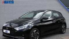 Zwart Gebruikt 2023 Hyundai i20 Comfort Hatchback | € 21.690 (Eerlijke prijs)