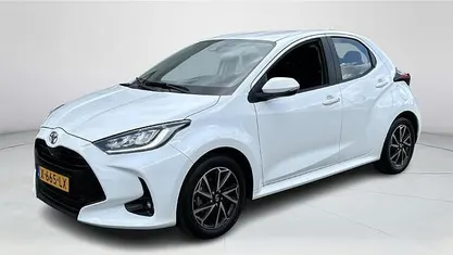 Wit Occasion 2024 Toyota Yaris Hatchback | € 21.250 (Eerlijke prijs)