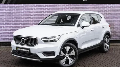 Grijs Gebruikt 2021 Volvo XC40 Inscription SUV | € 28.394 (Goede deal)