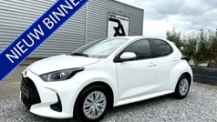Wit Gebruikt 2022 Toyota Yaris Active Hatchback | € 17.950 (Goede deal)