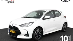Wit Gebruikt 2022 Toyota Yaris Hybrid Hatchback | € 22.450 (Eerlijke prijs)