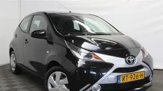 Gebruikt 2018 Toyota Aygo X-play Hatchback | € 8.340 (Eerlijke prijs)