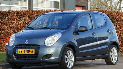 Grijs Gebruikt 2012 Suzuki Alto Hatchback | € 3.950 (Eerlijke prijs)