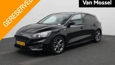Zwart Gebruikt 2020 Ford Focus Business Edition Hatchback | € 15.945 (Goede deal)