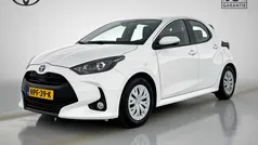 Wit Gebruikt 2024 Toyota Yaris Hybrid Active Hatchback | € 23.445 (Eerlijke prijs)
