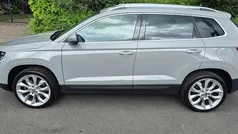 Groen, andere lak Gebruikt 2021 Skoda Karoq SportLine SUV | € 27.950 (Super prijs)