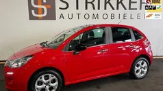 Rood Gebruikt 2016 Citroën C3 Feel Hatchback | € 7.950 (Super prijs)