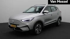 Gebruikt 2023 MG ZS Luxury SUV | € 20.883 (Eerlijke prijs)