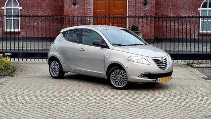 Occasion Lancia Ypsilon Platinum 86 PK (63 kW) 2011 Beige Hatchback