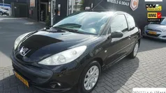 Zwart Gebruikt 2007 Peugeot 207 CC Cabriolet | € 3.295 (Eerlijke prijs)