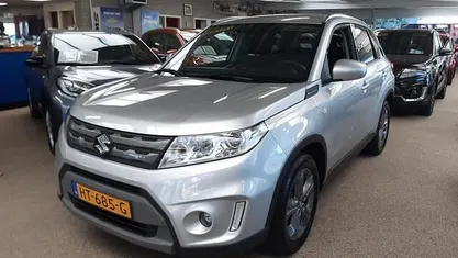 Occasion 2016 Suzuki Vitara Exclusive SUV | € 17.949 (Eerlijke prijs)