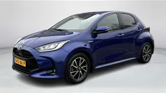 Blauw Gebruikt 2021 Toyota Yaris Hybrid Comfort Hatchback | € 19.950 (Eerlijke prijs)