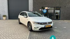 Wit Gebruikt 2015 VW Passat Highline Stationwagen | € 14.950 (Eerlijke prijs)