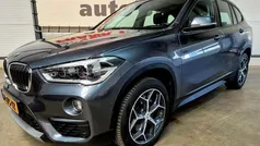 Grijs, metallic lak Gebruikt 2018 BMW X1 Executive SUV | € 25.950 (Eerlijke prijs)