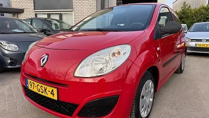Occasion Renault Twingo Authentique 59 PK (43 kW) 2008 Rood Hatchback