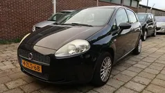 Gebruikt 2009 Fiat Grande Punto Hatchback | € 2.250 (Eerlijke prijs)