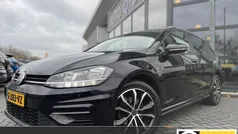 Zwart, metallic lak Gebruikt 2019 VW Golf VII Comfortline Stationwagen | € 15.950 (Eerlijke prijs)