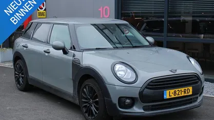 Grijs Occasion 2021 Mini One Clubman Pepper Stationwagen | € 14.635 (Super prijs)