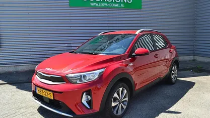 Gebruikt 2022 Kia Stonic SUV | € 21.400 (Eerlijke prijs)