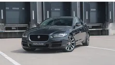 Grijs Gebruikt 2018 Jaguar XE Portfolio Sedan | € 19.995 (Super prijs)