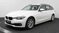 Wit Gebruikt 2018 BMW 320 Executive Stationwagen | € 20.695 (Goede deal)
