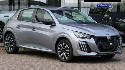 Occasion 2025 Peugeot 208 Style Hatchback | € 24.989 (Super prijs)