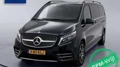 Zwart Gebruikt 2023 Mercedes V250 AMG MPV | € 66.945 (Eerlijke prijs)